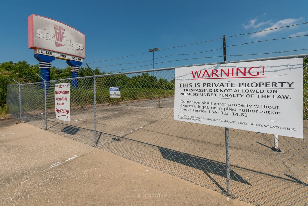 Abandoned Six Flags New Orleans-2