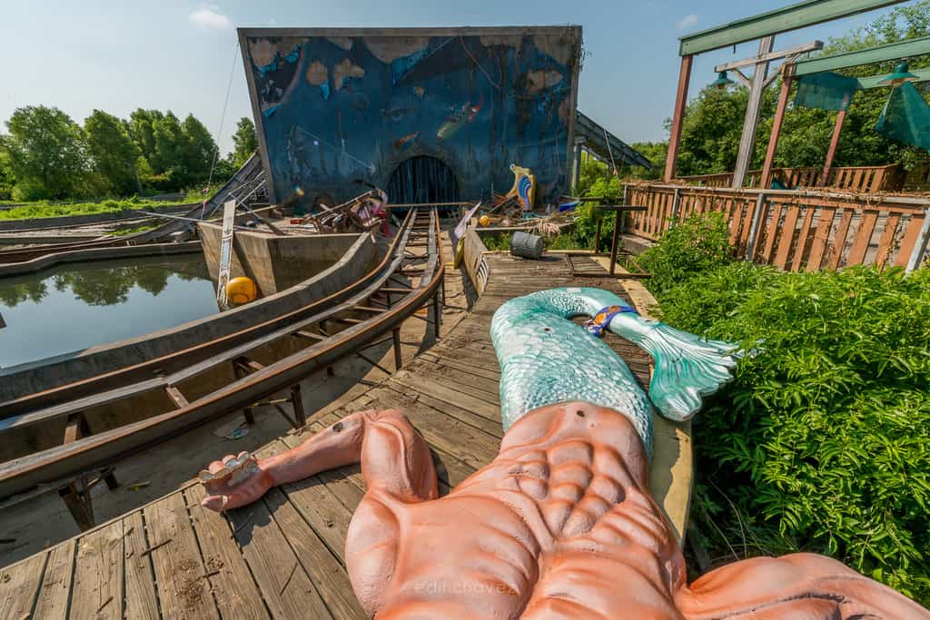 Abandoned Six Flags New Orleans-45