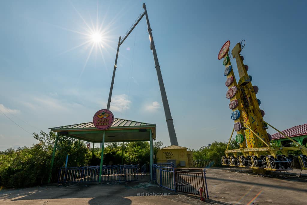 Abandoned Six Flags New Orleans-65