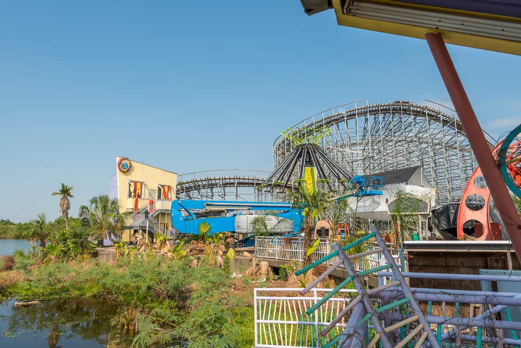 Abandoned Six Flags New Orleans-75