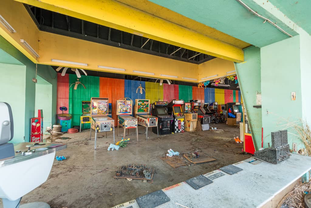Abandoned Six Flags New Orleans-83