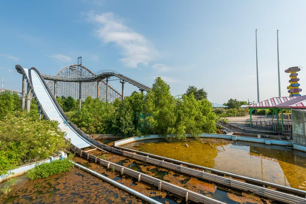 Abandoned Six Flags New Orleans-90