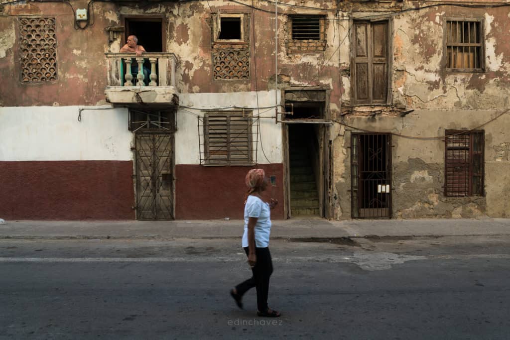 How to compose a street photo