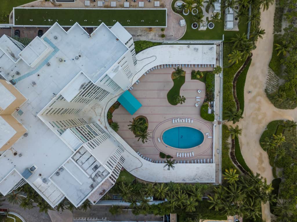 Looking down gives me Vertigo