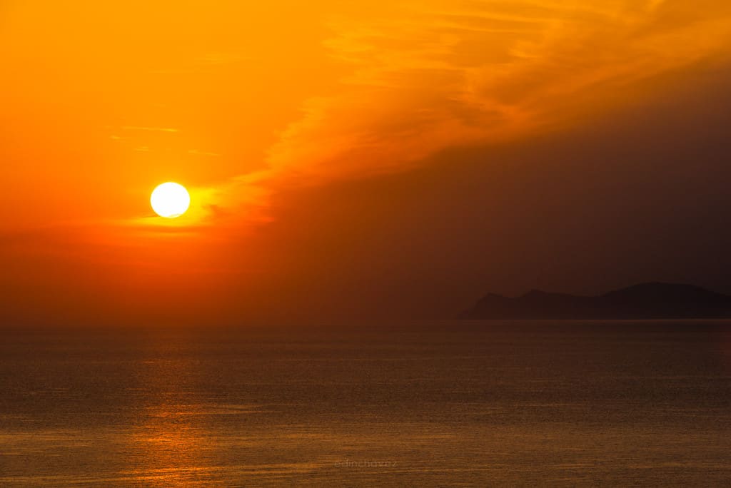 Santorini Sunset Photography Spot