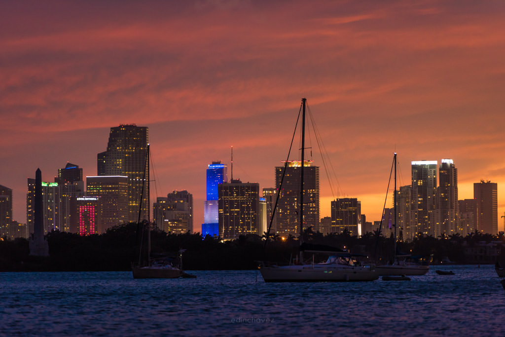 Miami sunrise photography tour Art Deco golden hour