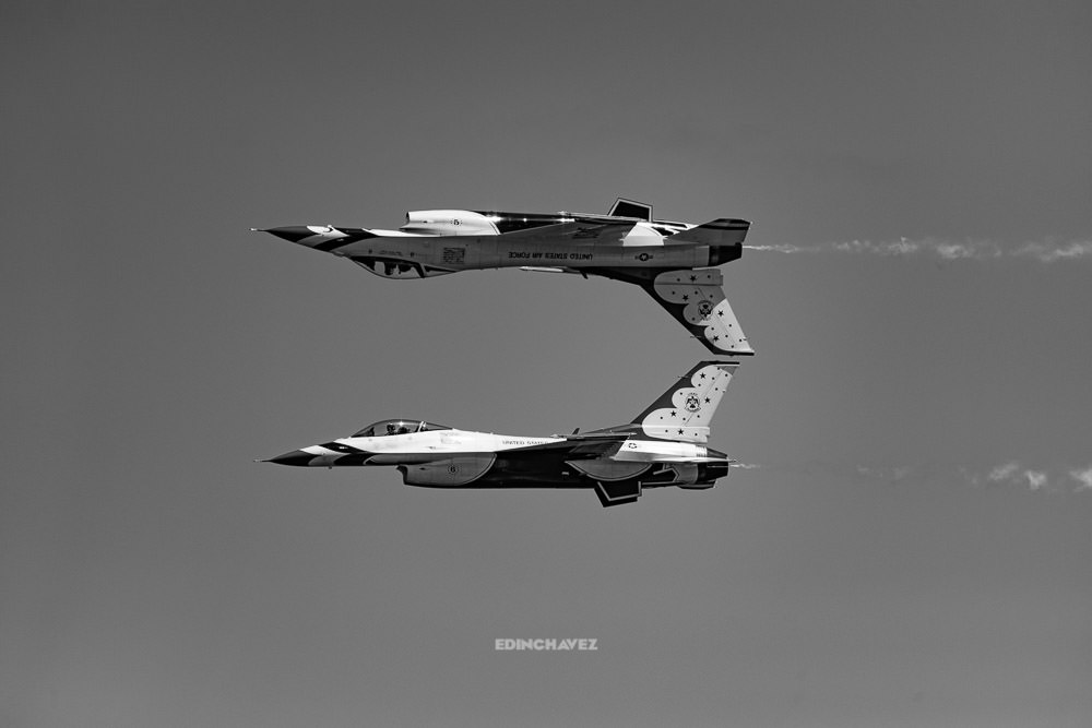 photos of the thunderbirds, how to shoot planes, how to take photos of the thunderbirds, United States Air Force Thunderbirds
