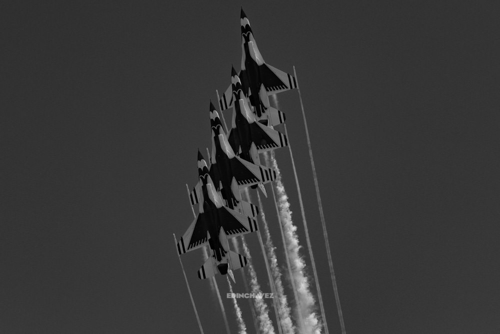 photos of the thunderbirds, how to shoot planes, how to take photos of the thunderbirds, United States Air Force Thunderbirds