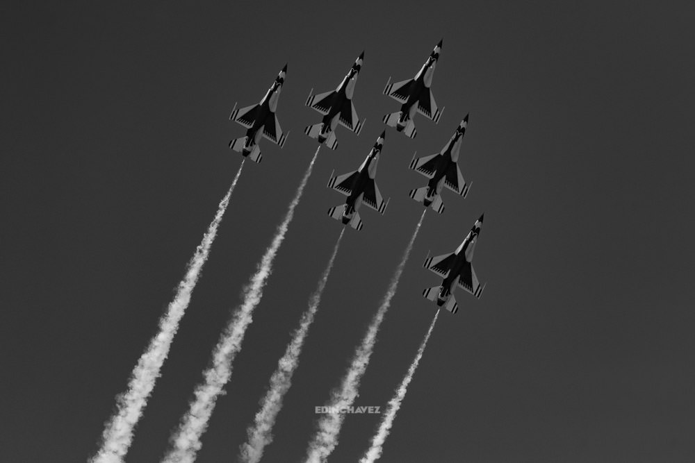 photos of the thunderbirds, how to shoot planes, how to take photos of the thunderbirds, United States Air Force Thunderbirds