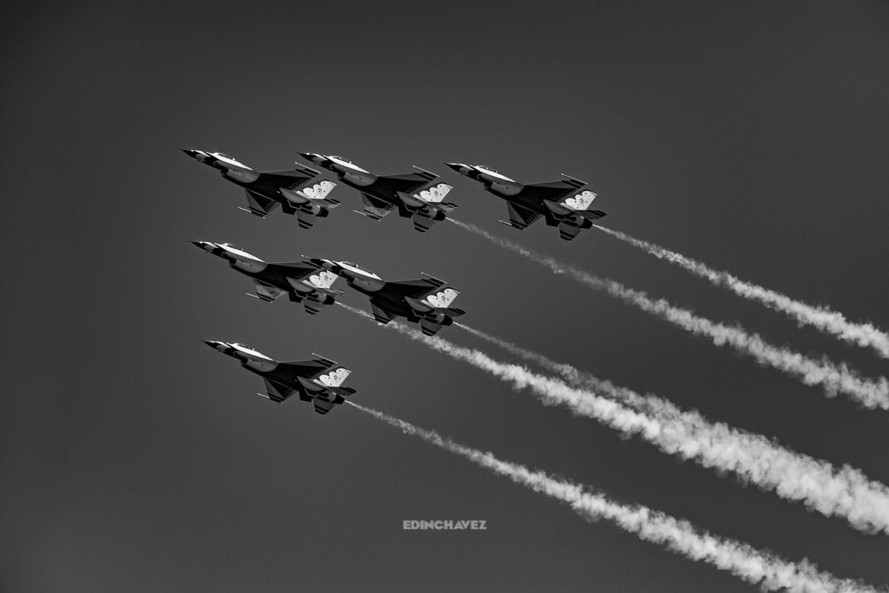 photos of the thunderbirds, how to shoot planes, how to take photos of the thunderbirds, United States Air Force Thunderbirds