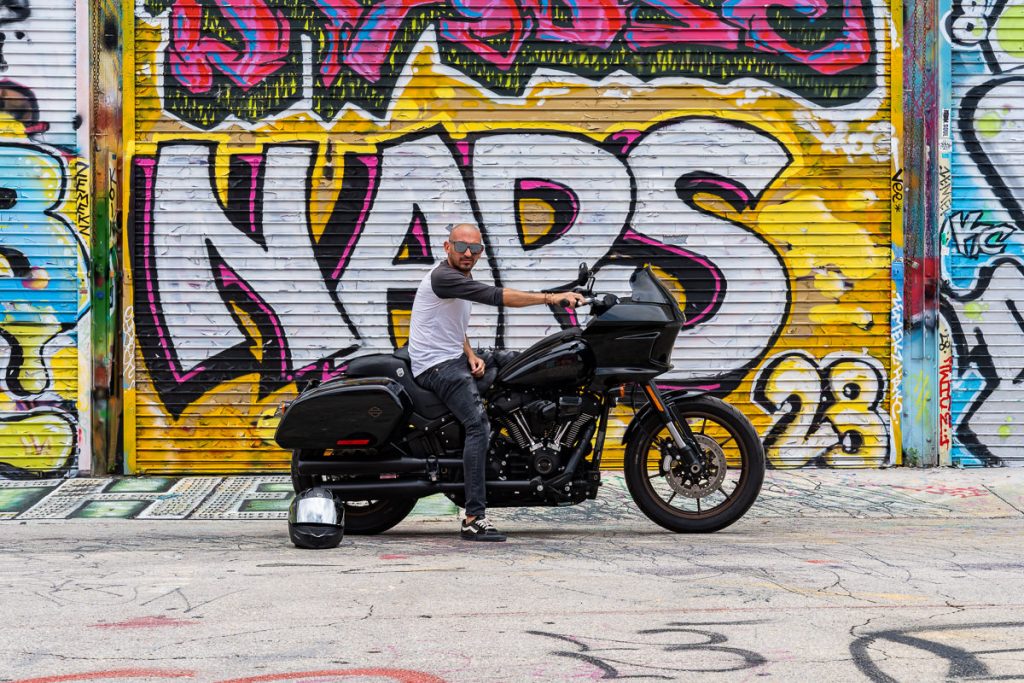 Harley Davidson Low Rider ST photos 1