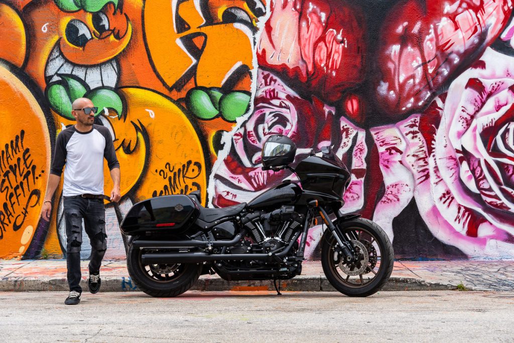 Harley Davidson Low Rider ST photos 13