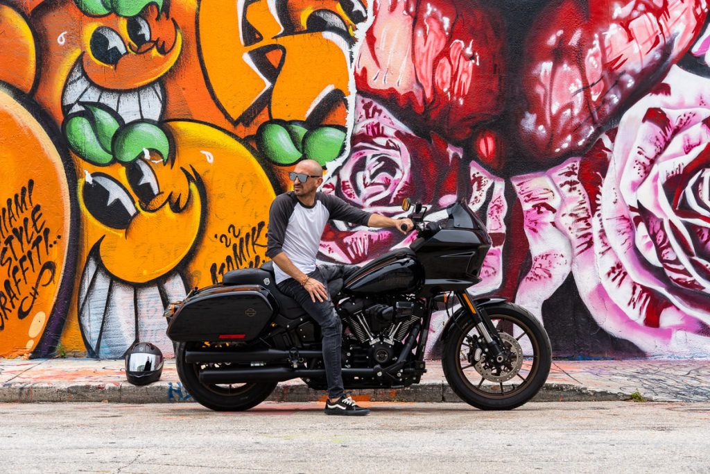 Harley Davidson Low Rider ST photos 14